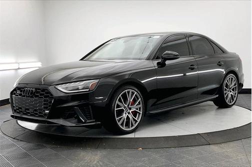 2023 Audi S4 Premium Plus TFSI quattro Tiptronic