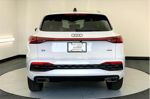 2025 Audi Q5 2.0T quattro Premium