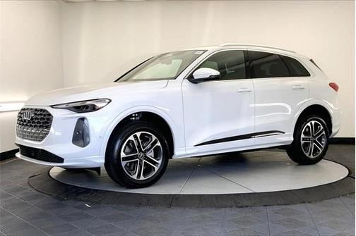 2025 Audi Q5 2.0T quattro Premium