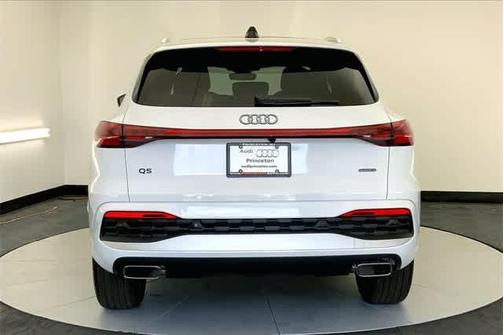 2025 Audi Q5 2.0T quattro Premium