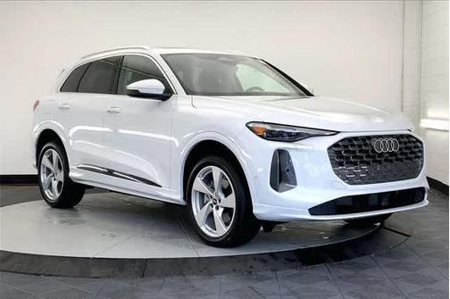 2025 Audi Q5 2.0T quattro Premium
