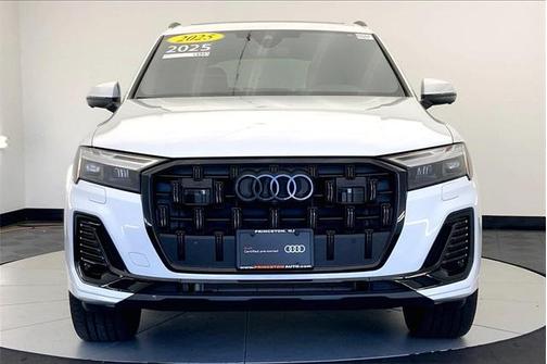 2025 Audi Q7 Premium Plus 45 TFSI quattro Tiptronic