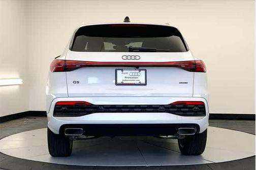 2025 Audi Q5 2.0T quattro Premium