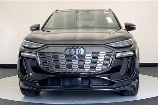 2025 Audi SQ6 e-tron Premium