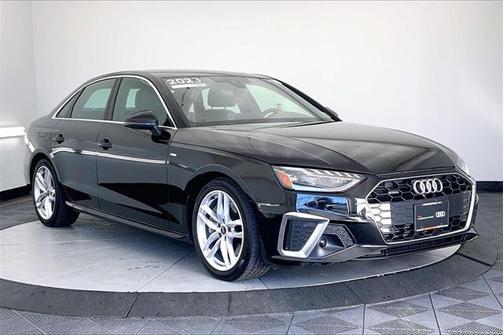 2023 Audi A4 Premium 45 TFSI S line quattro S tronic