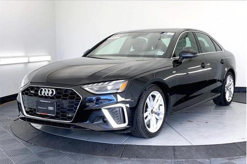 2023 Audi A4 Premium 45 TFSI S line quattro S tronic