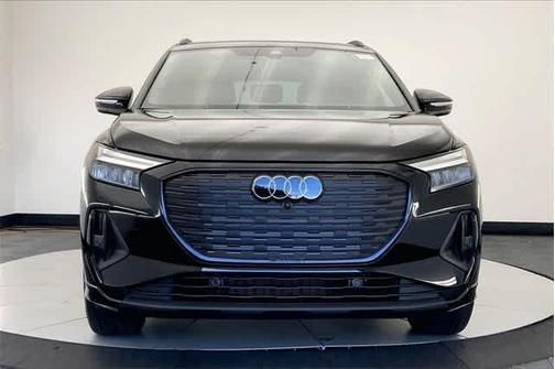 2025 Audi Q4 e-tron 55 quattro Premium