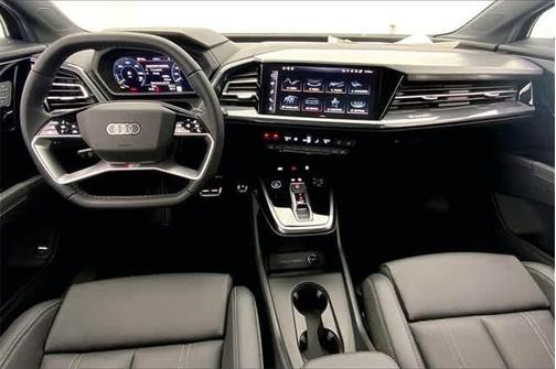 2025 Audi Q4 e-tron 55 quattro Premium