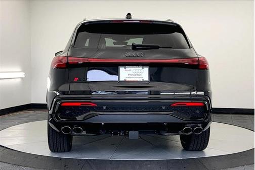 2025 Audi SQ5 3.0T quattro Premium