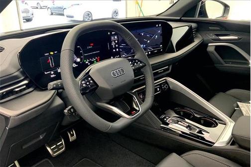 2025 Audi SQ5 3.0T quattro Premium