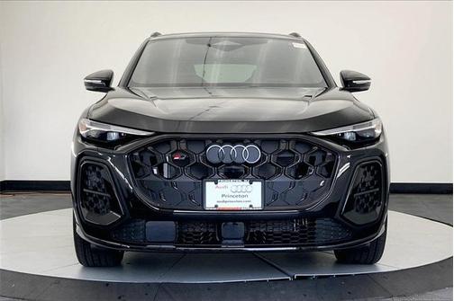 2025 Audi SQ5 3.0T quattro Premium
