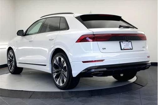 2025 Audi Q8 55 Premium
