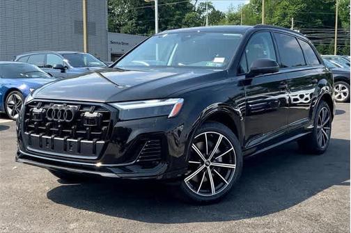 2025 Audi Q7 45 Premium Plus