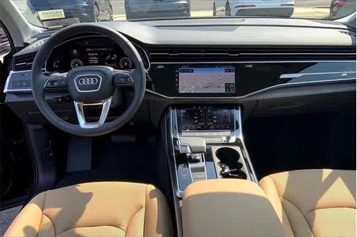 2025 Audi Q7 45 Premium Plus