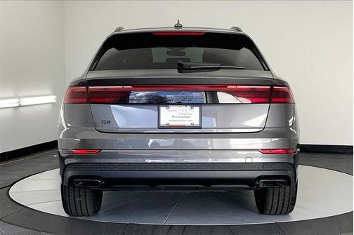2025 Audi Q8 55 Premium