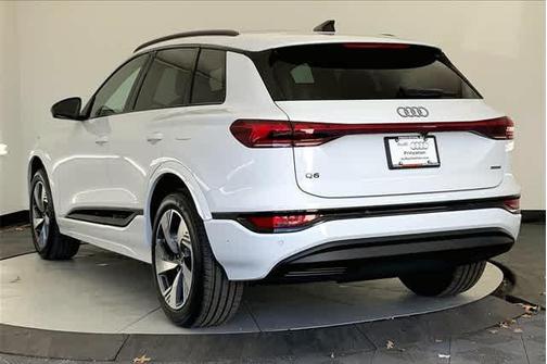2025 Audi Q6 e-tron Premium