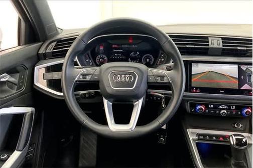 2023 Audi Q3 45 S line Premium