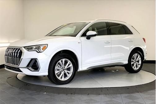 2023 Audi Q3 45 S line Premium
