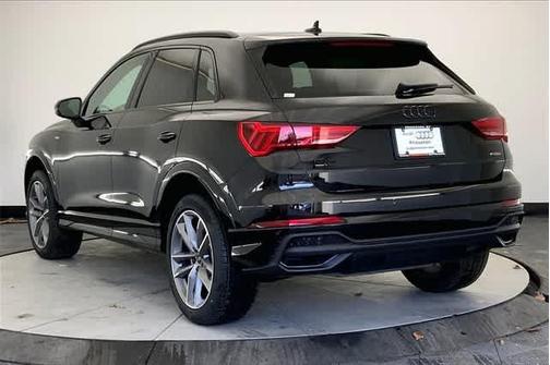 2025 Audi Q3 45 S line Premium