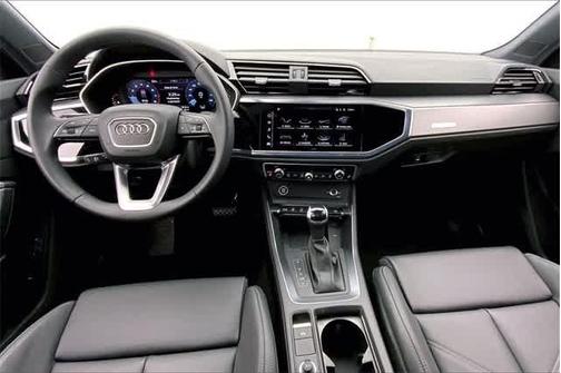 2025 Audi Q3 45 S line Premium
