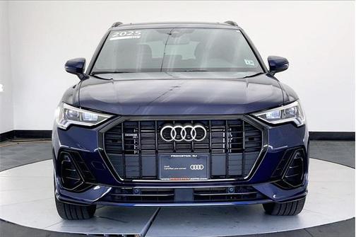 2025 Audi Q3 Premium 45 TFSI S line quattro Tiptronic