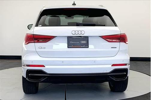 2022 Audi Q3 45 S line Premium