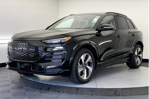 2025 Audi Q6 e-tron Premium