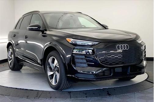 2025 Audi Q6 e-tron Premium
