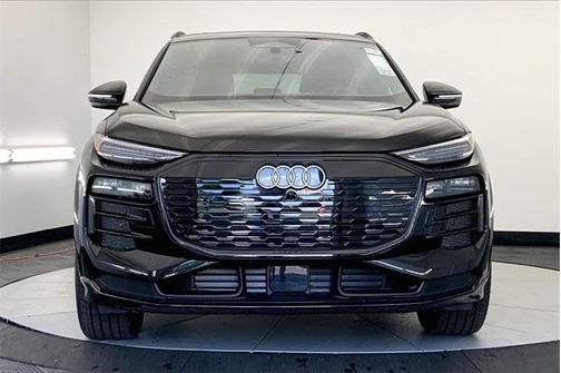 2025 Audi Q6 e-tron Premium