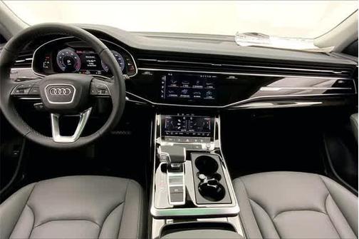 2025 Audi Q8 55 Premium