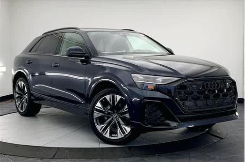 2025 Audi Q8 55 Premium