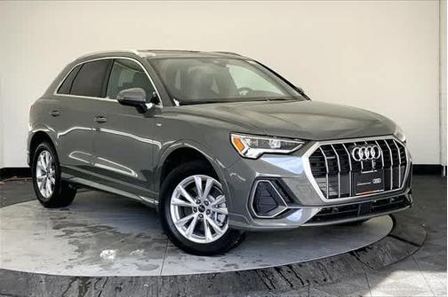 2024 Audi Q3 45 S line Premium