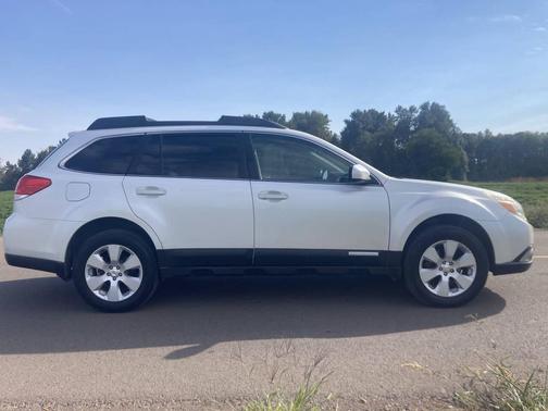 2011 Subaru Outback 2.5 i Premium