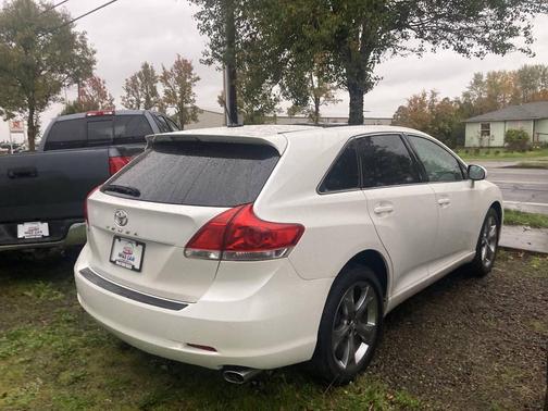 2010 Toyota Venza Base