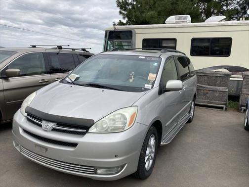 2004 Toyota Sienna XLE Limited