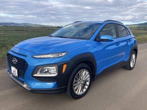 2021 Hyundai KONA SEL Plus