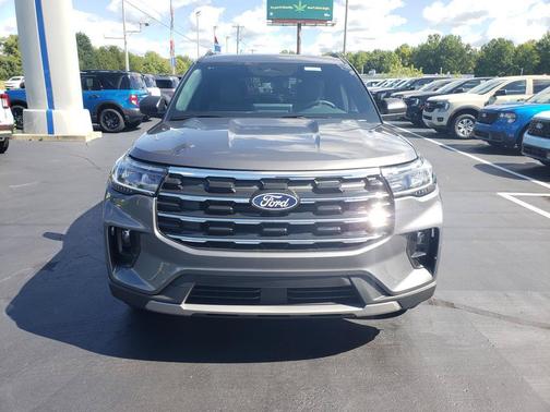 Carbonized Gray Metallic 2027 Ford Explorer Active