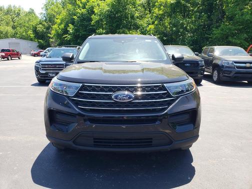 Agate Black Metallic 2023 Ford Explorer XLT