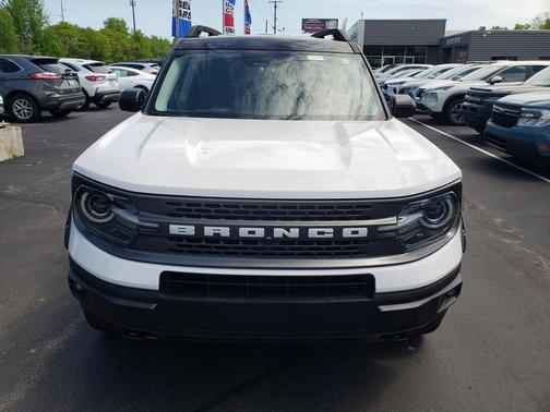 Oxford White 2021 Ford Bronco Sport Badlands