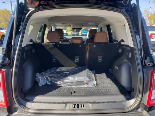 G1 Shadow Black 2026 Ford Bronco Sport Outer Banks