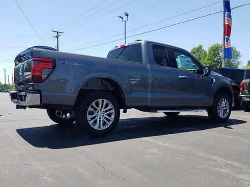 Carbonized Gray Metallic 2026 Ford F-150 XLT