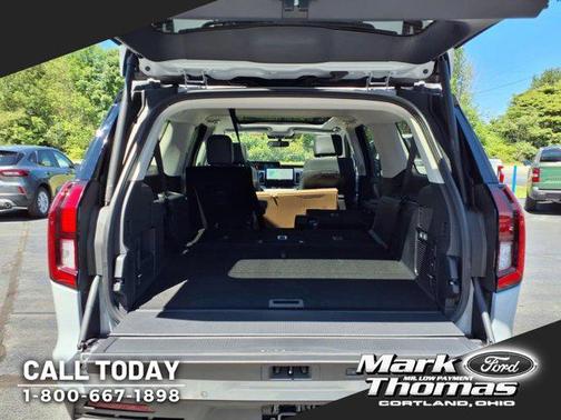 2025 Ford Expedition Max Active 4x4