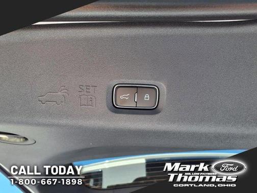 2025 Ford Expedition Max Active 4x4