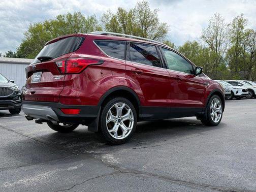 Ruby Red Metallic Tinted Clearcoat 2019 Ford Escape Titanium