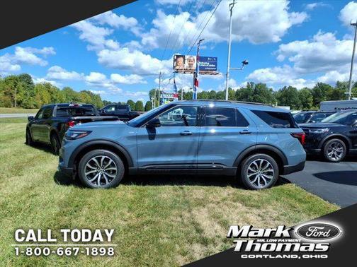 2025 Ford Explorer ST-Line