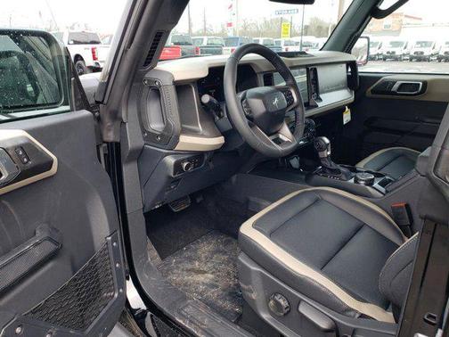 G1 Shadow Black 2026 Ford Bronco Big Bend