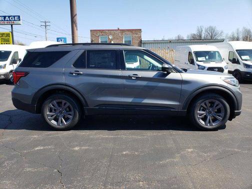 Carbonized Gray Metallic 2026 Ford Explorer Active