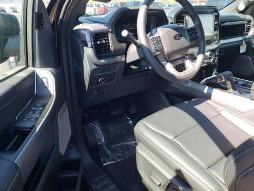 Agate Black Metallic 2026 Ford F-150 XLT