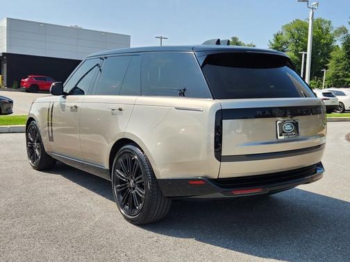 2023 Land Rover Range Rover SE