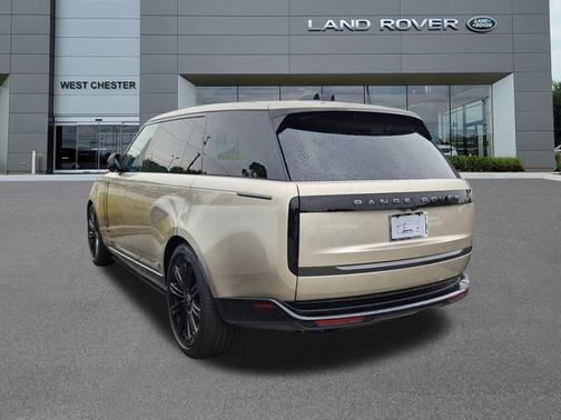 2025 Land Rover Range Rover Autobiography